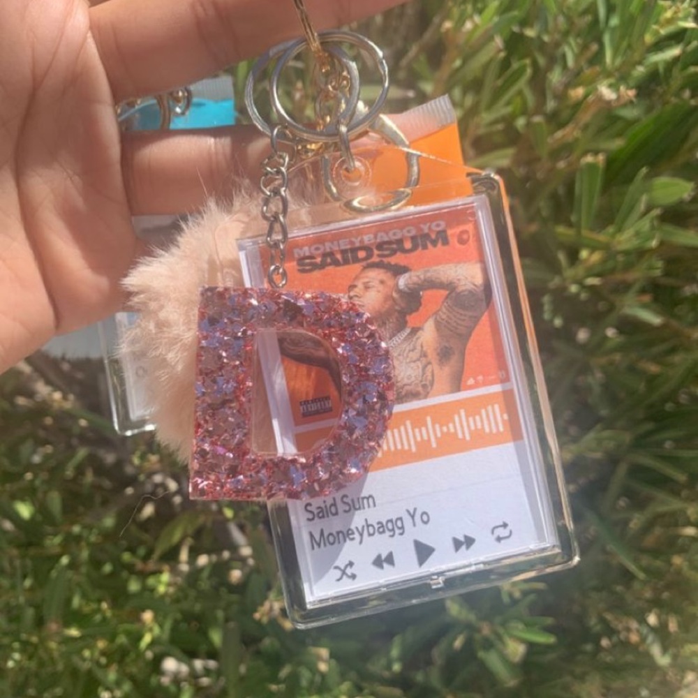 Music Keychains  (HANDCRAFTED) - Picture 4 of 4
